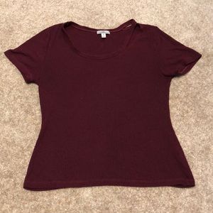 maroon scoop neck tshirt